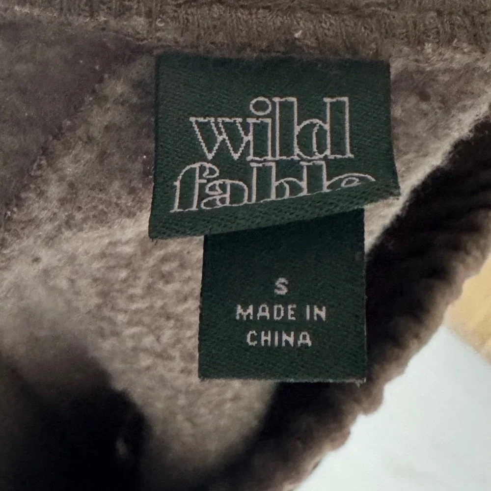 Wild Fable Womens Pewter Grey Fleece Sweat Shorts High Rise NWT Small Brown